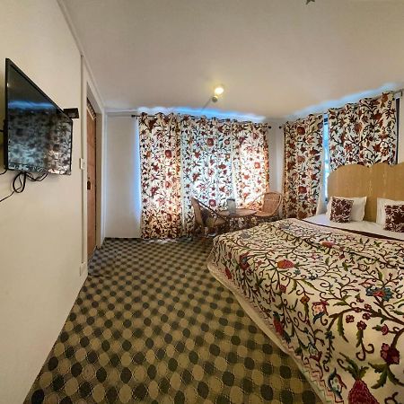 Aashiyana Guest House ปาฮาลกัม ภายนอก รูปภาพ