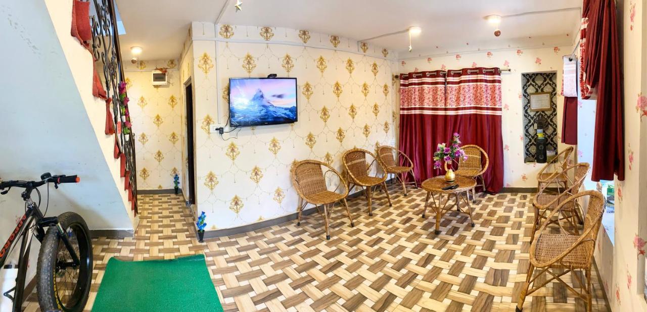Aashiyana Guest House ปาฮาลกัม ภายนอก รูปภาพ