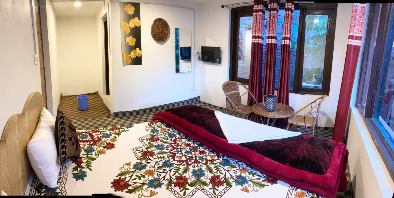 Aashiyana Guest House ปาฮาลกัม ภายนอก รูปภาพ
